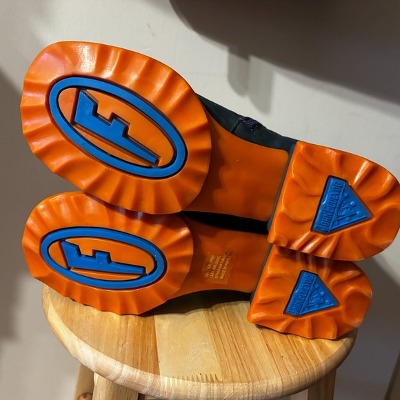 Fluevog Unity Penney denim blue real leather ankle boots with buttons NWT - Picture 10 of 13